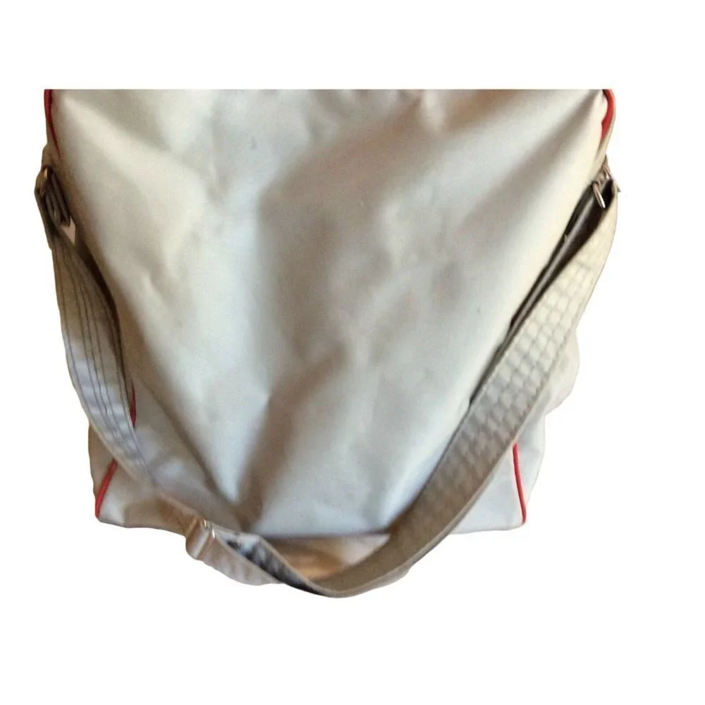 Vintage Walt Disney Magic Kingdom Club Nylon Travel Bag 1987